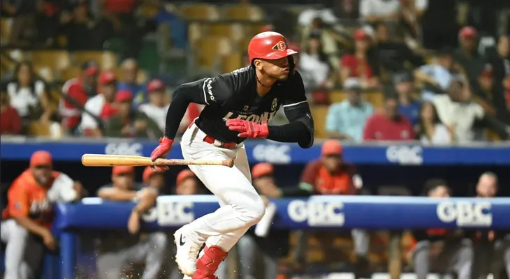 Leones pierden por la mínima, pero dominan la final 2-1