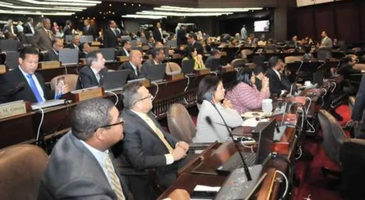 El 53% de los legisladores ha sido reelecto hasta siete veces