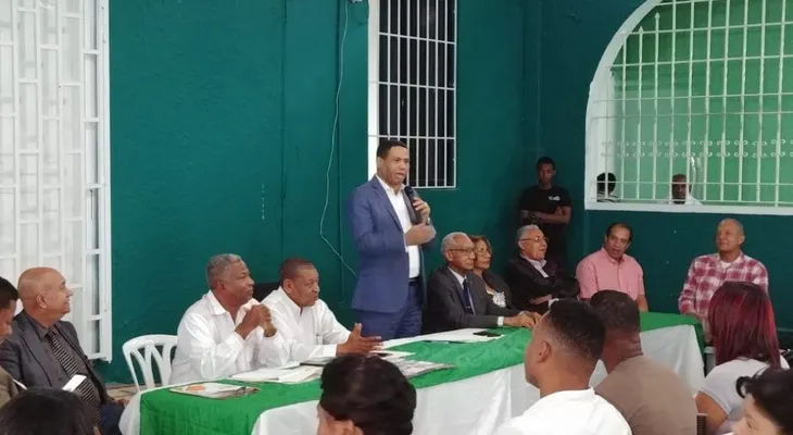 Trajano Santana pide a candidatos del PRI contacto directo con los votantes