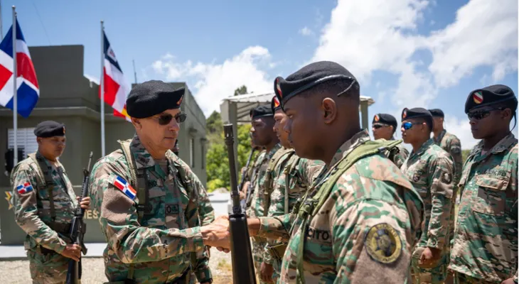 Ejército entrega remozado puesto militar Pirámide 204 en la Sierra de Neyba