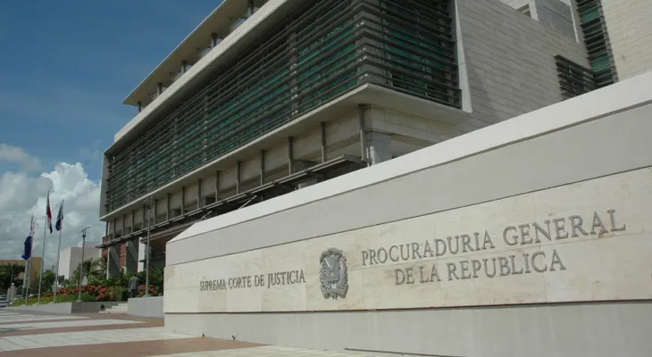 Procuraduria y JCE coordinan acciones para el voto de mas de 1800 privados de libertad
