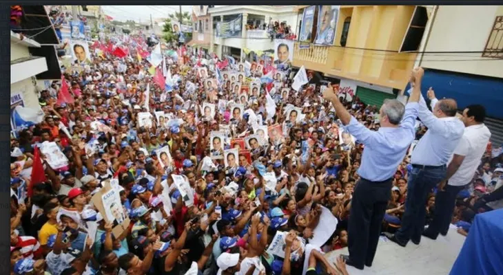 Luis Abinader cierra campaña en Nagua y La Vega, con demostración de fuerza 