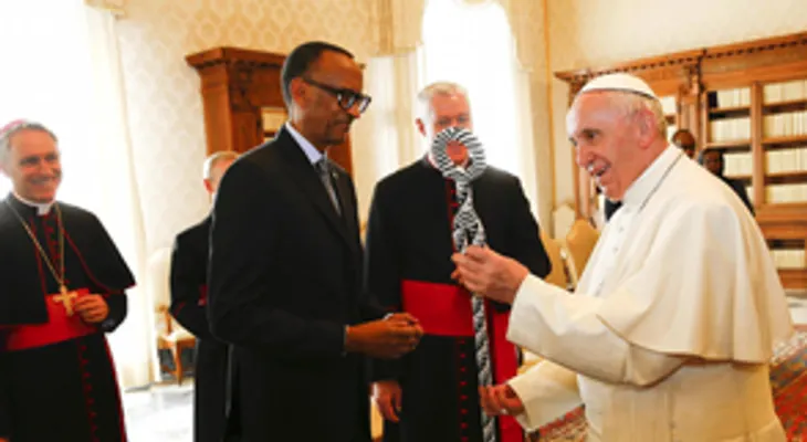 Francisco pide perdón por los pecados de la Iglesia en genocidio de Ruanda