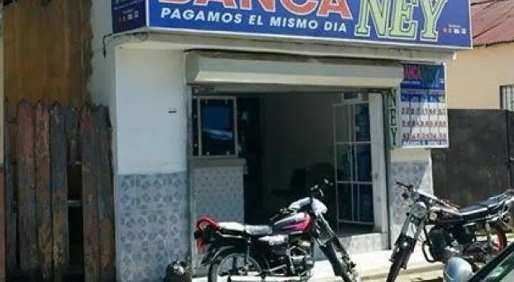 Hacienda cierra bancas operaban ilegal en Dajabón