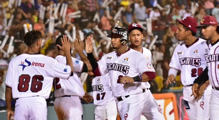 Gigantes del Cibao se imponen 4-3 a Toros en el Julián Javier