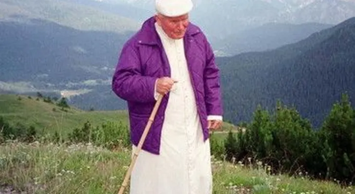 Sólo falta que el papa Francisco apruebe declarar santo a Juan Pablo II