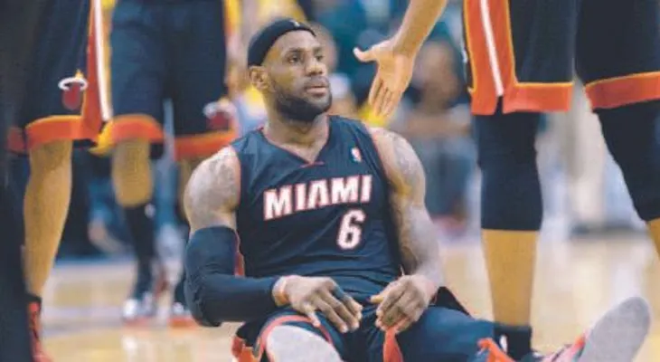 LeBron James será baja al menos por dos semanas por sus lesiones