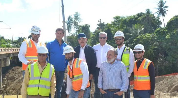 Danilo Medina hace visita sorpresa a hospitales Cabral y Báez y el infantil Arturo Grullón