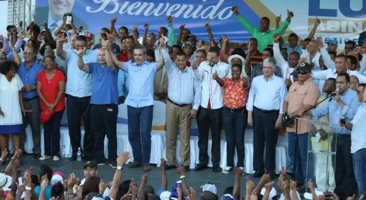 Abinader anuncia plan de acción "urgente" para Samaná