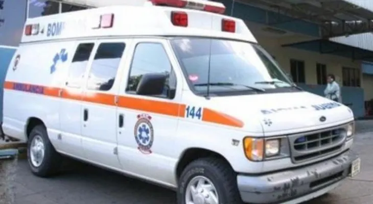 Falta de ambulancias pone a pasar trabajo a enfermos