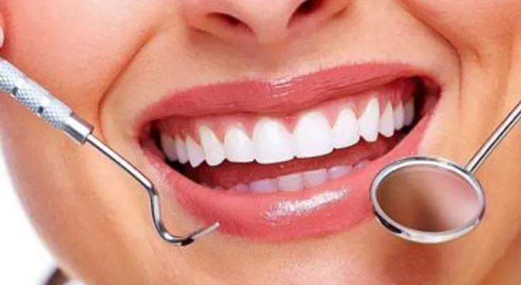 Inventan en España una manera de remineralizar dientes y huesos