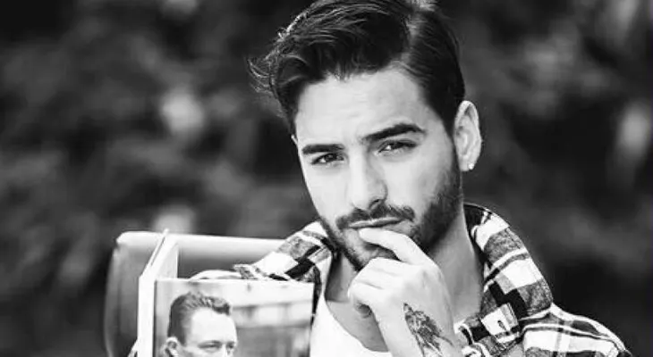 El montaje de Maluma leyendo a Albert Camus causa polémica