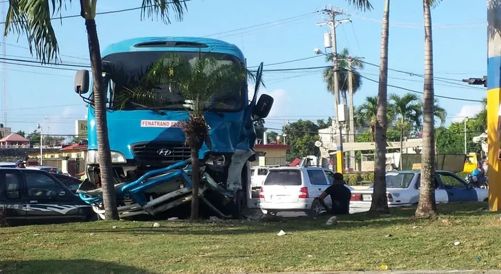 Amet aclara no hubo muerto en accidente frente a Megacentro, solo 5 heridos