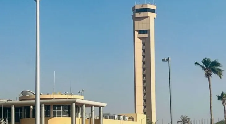 Ataques hutíes a aeropuertos saudíes dejan tres muertos y 36 heridos