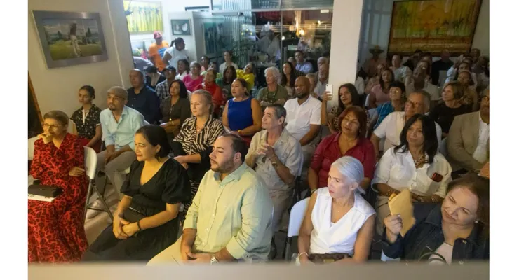 "El poema como lienzo sonoro" emocionó a Cabrera con la voz de Juan Colón