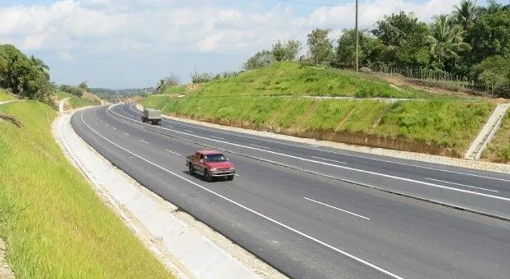 El Gobierno entregará varias carreteras en los próximos días