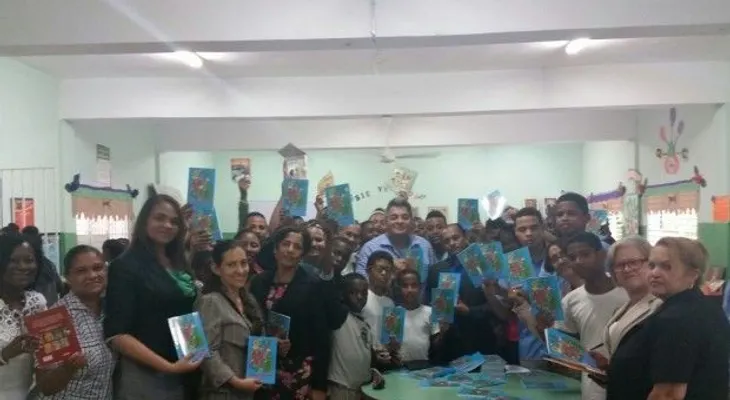 Santuario y COCDEPAL publican y donan libros en Higüey