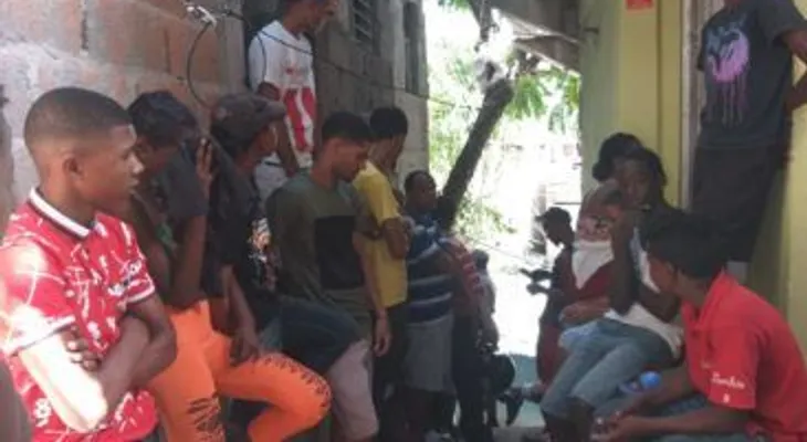 Encuentran niño asesinado de varias puñaladas en el Ensanche Isabelita