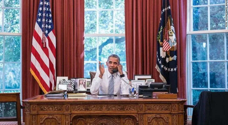 Obama y Castro hablan por teléfono para discutir la normalización de relaciones