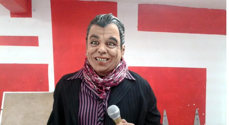 La "Juangamanía": Cómo crear una máscara de Juan Gabriel; paso a paso 
