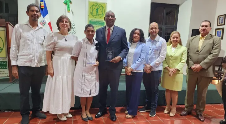 Sociedad Dominicana de Física reconoce a Editrudis Beltrán Crisóstomo por sus aportes a la disciplina