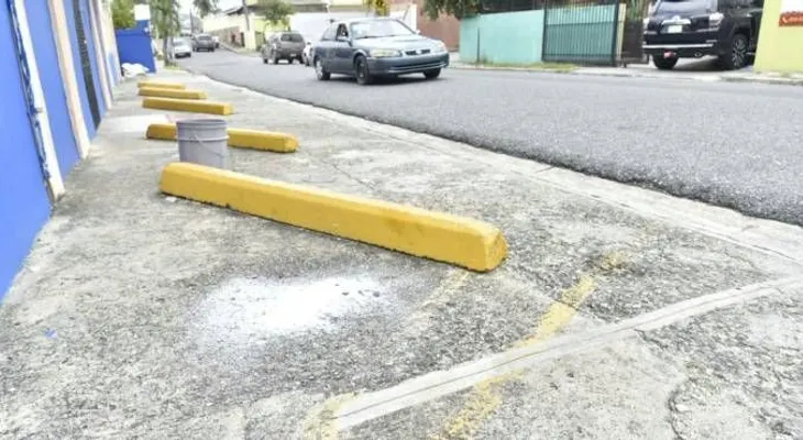 Identifican como Manuel Antonio (Cacón) alegado asaltante ultimado frente al colegio Montessori