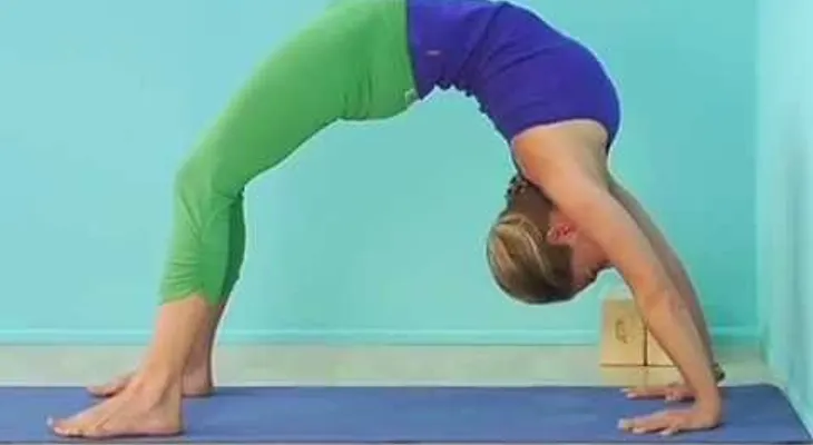 Solo 6 movimientos para levantar el pecho. Nada de cirugía ni remedios (VIDEO)