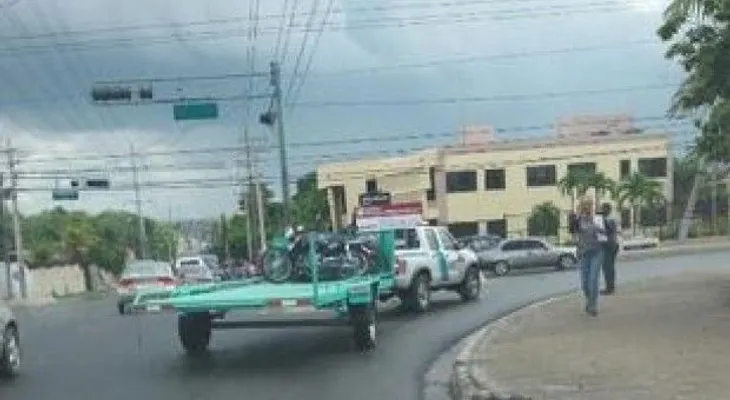 Amet retiene 200 vehículos que circulaban sin marbete