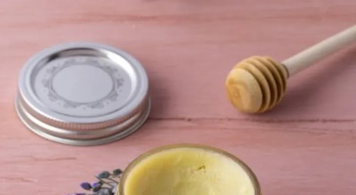 Cómo hacer crema casera para las estrías