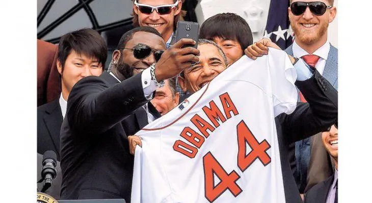 Abogados estudian polémica "selfie" de Obama y David Ortiz