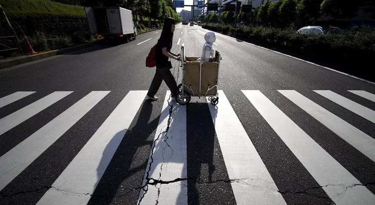 Hacer vida con un robot, la historia de Tomomi Ota y su inseparable Pepper