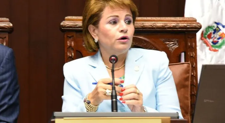 Lucia Medina niega deuda con contratistas SJM