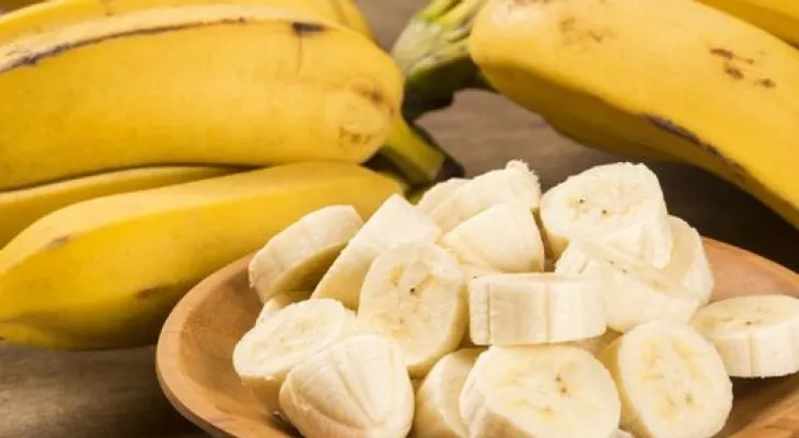 ¡Ante la escasez! Cómo preparar acondicionador casero de plátano