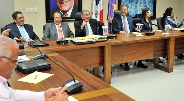 Comité Político del PLD designa comisión para definir alianzas 
