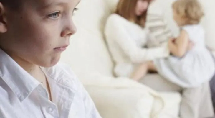 Estudio afirma que padres tienen un hijo favorito