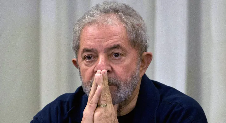 Fiscales de Sao Paulo piden prisión preventiva para expresidente Lula