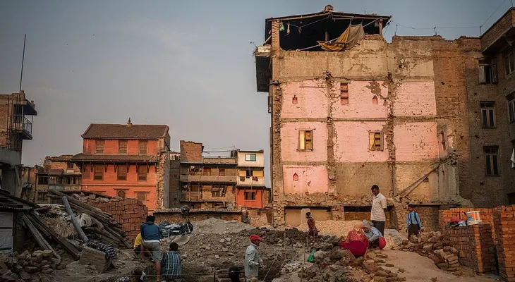 Nepal aún no se recupera del mortal terremoto que dejó casi 9.000 víctimas