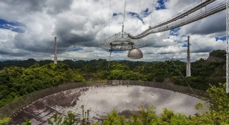 Una visita al gran telescopio en Puerto Rico que busca vida extraterrestre