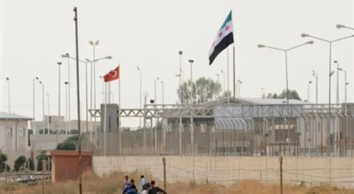 Ataques aéreos de la coalición golpean Estado Islámico en Siria 