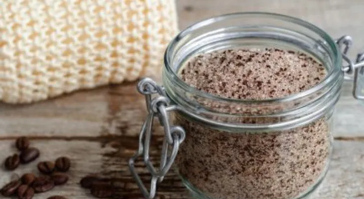 Cómo hacer un exfoliante con 3 sencillos ingredientes