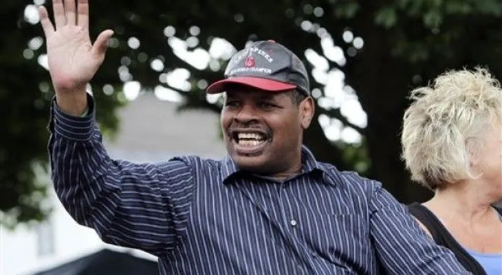 Hospitalizan a excampeón de boxeo Leon Spinks
