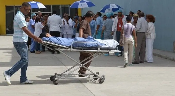 Médicos lograron paralizar hospitales