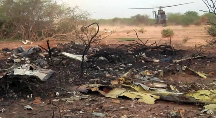 Hallan segunda caja negra del avión de Air Algerie