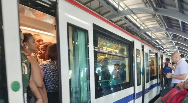 Usuarios del Metro de Santo Domingo enfrentan retrasos por nueva falla en el servicio