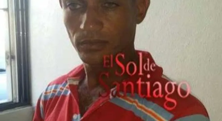 Hombre mata a su esposa Adrian María Peralta, en La Vega