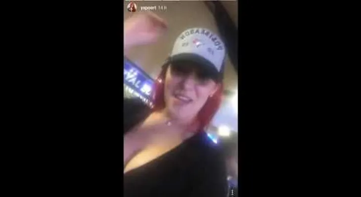 Karen Yapoort gozando el jonrón de Encarnación