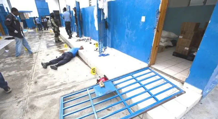 Un guardia de cárcel es sospechoso de haber ayudado a fuga de 173 detenidos en Haití