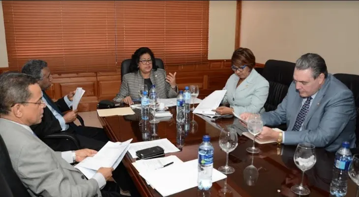 Comisión del Senado discute a fondo propuestas de modificación Ley de Educación