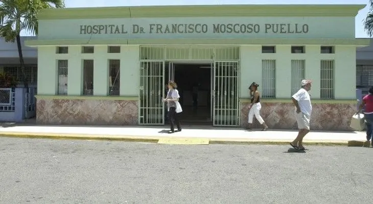 Atienden en el Moscoso Puello, 22 estudiantes intoxicados 