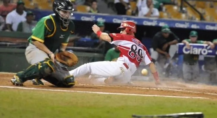 Leones derrotan a las Estrellas 4-1